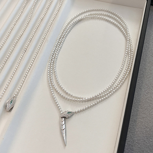 澳白长款毛衣链珍珠项链女2025新款爆款蛇年吊坠秋冬小米珠叠戴长