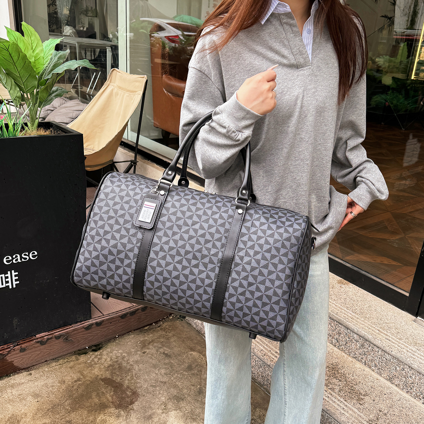 学生住宿装衣服手提包韩版轻便出差商务包运动健身短途斜挎旅行包