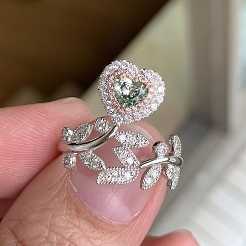 giavvs2大戒面心形精工镶嵌裸钻