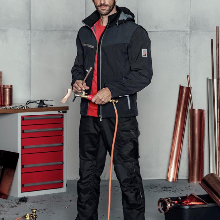 防风外套软壳衣外贸单