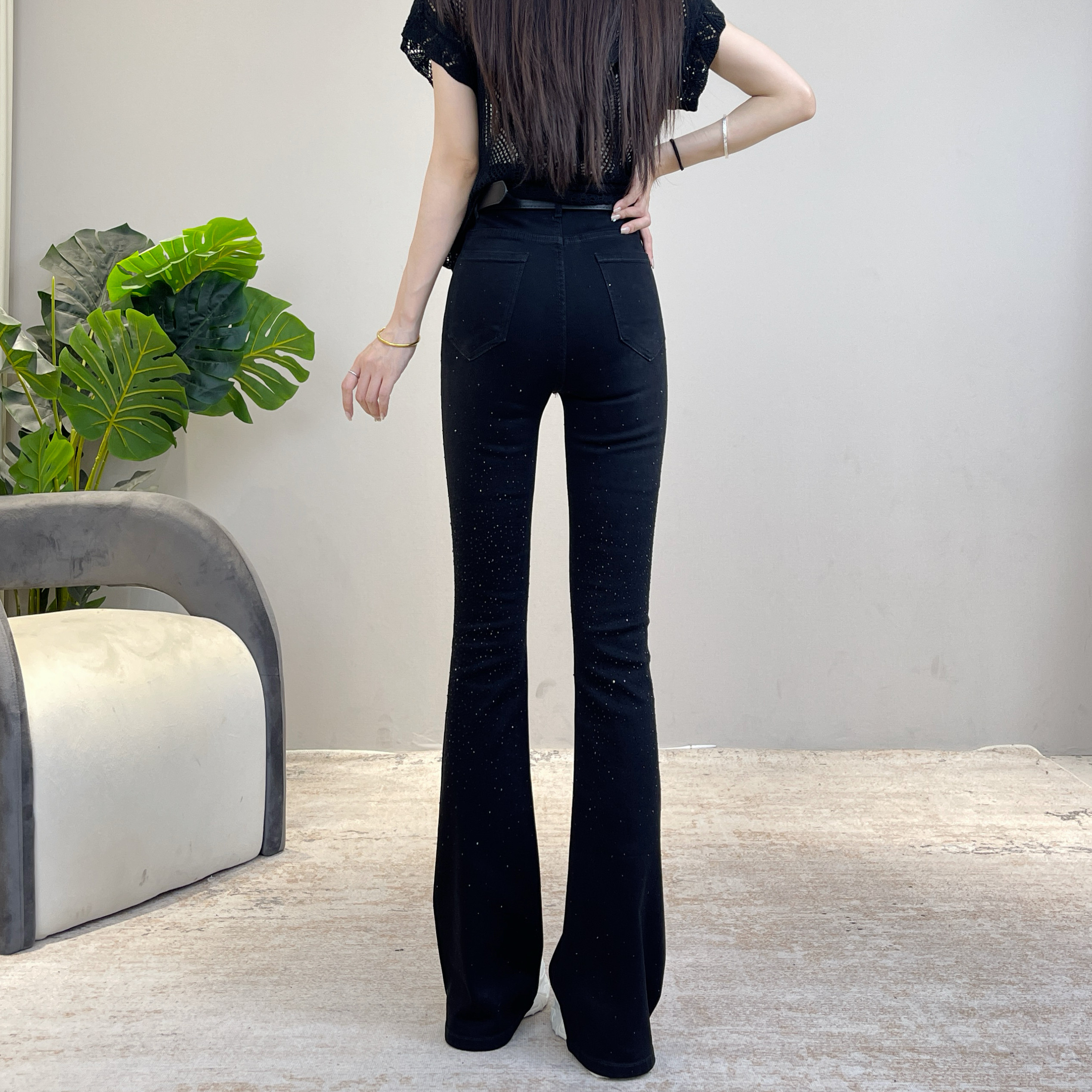 黑色满天星烫钻高腰修身微喇裤夏季新款显瘦百搭弹性女牛仔裤