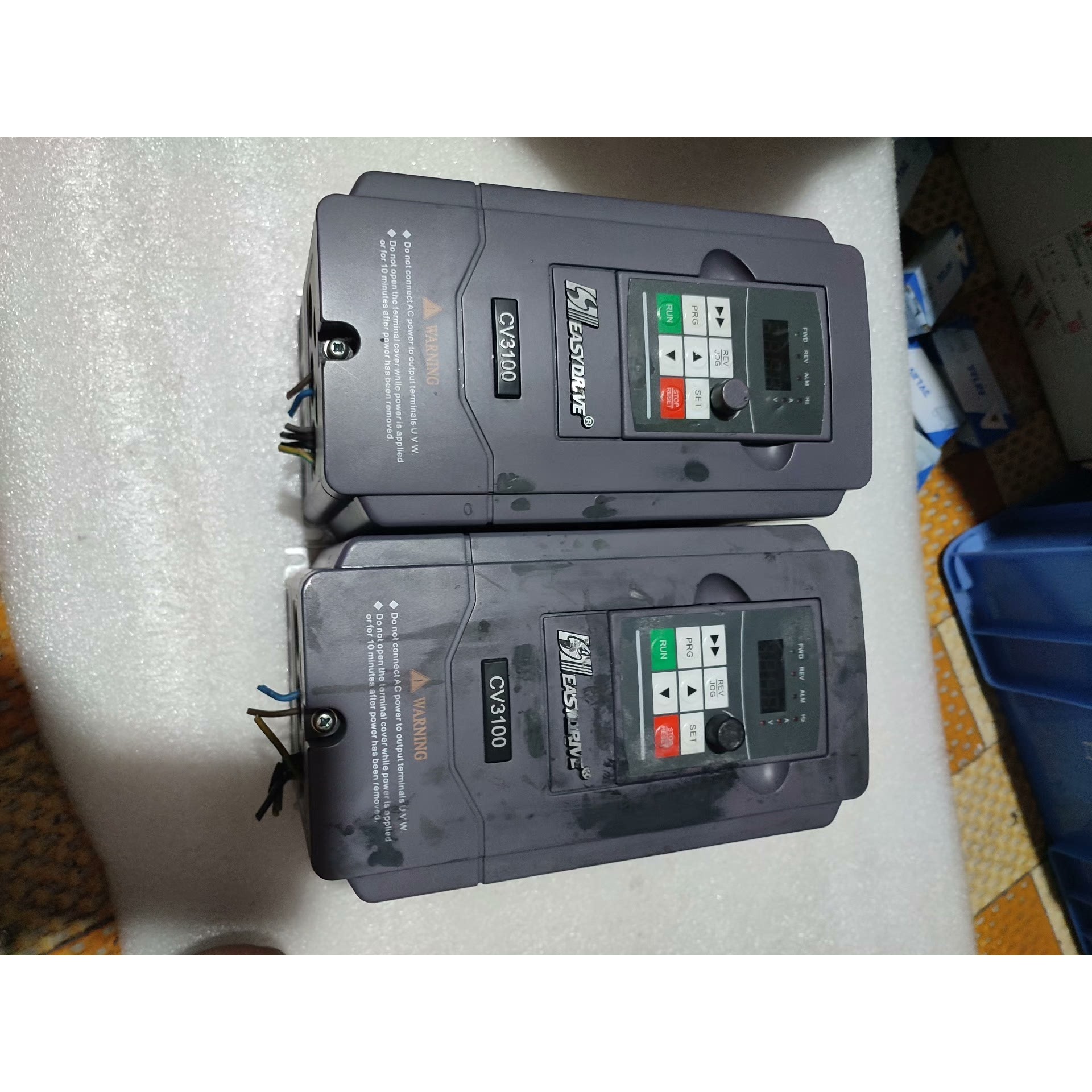 易事特数显线性直流稳压稳流电源,WXK-302B2,30V2