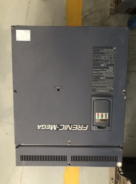 富士G1S重载90KW变频器FRN90G1S-4C实物拍摄