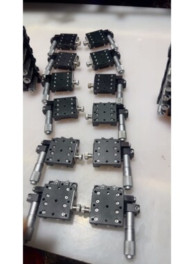 韦德400W伺服电机驱动器,型号WD15B040A ,一起4