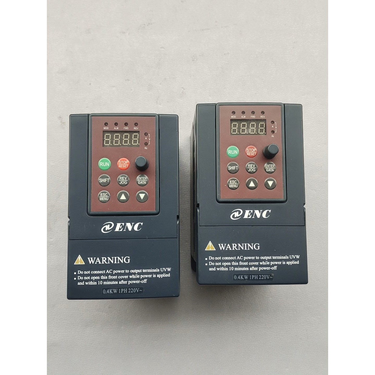 易能变频器 EDS800-2S0004N/0.4KW