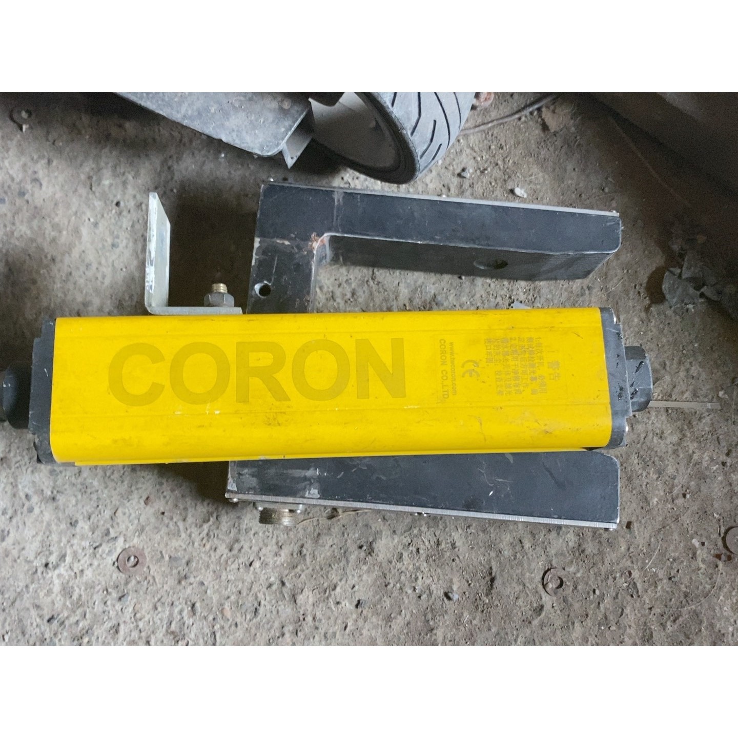 台湾超荣光幕 gam10a-16j        coron