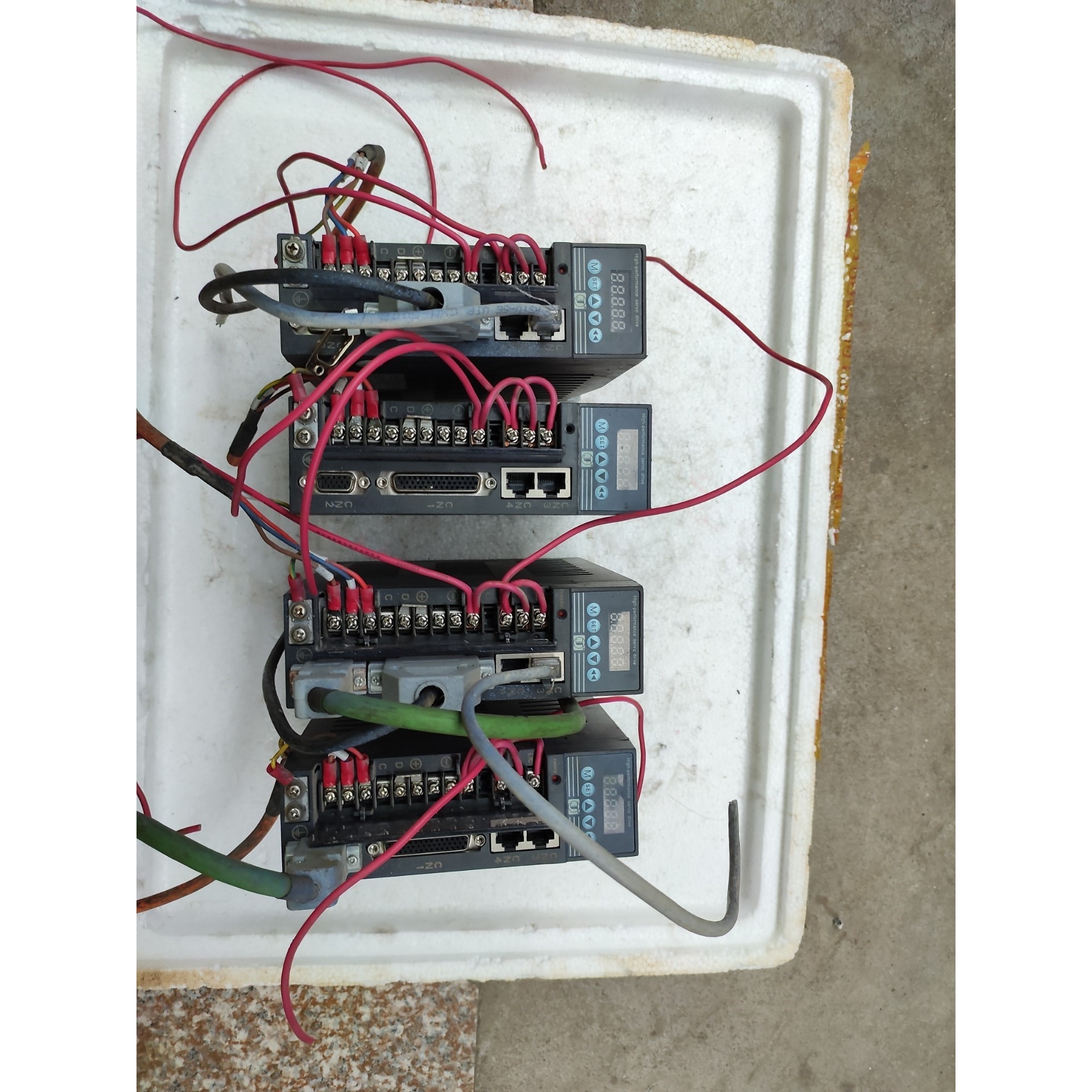 金田科技jS900-0R7SI,0.75KW,220V.成色