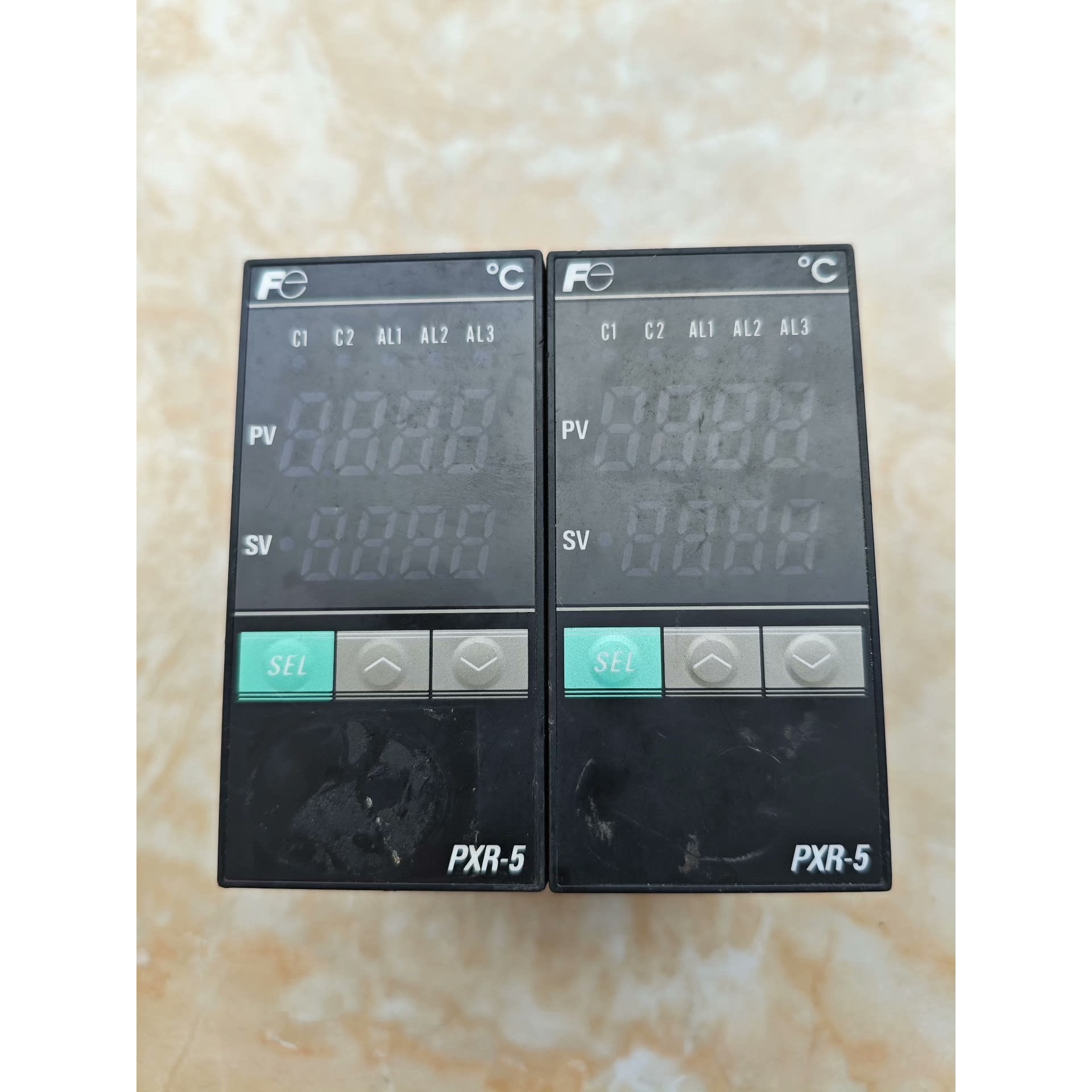 温控器PXR5BCR1-MW000-C  无安装支架