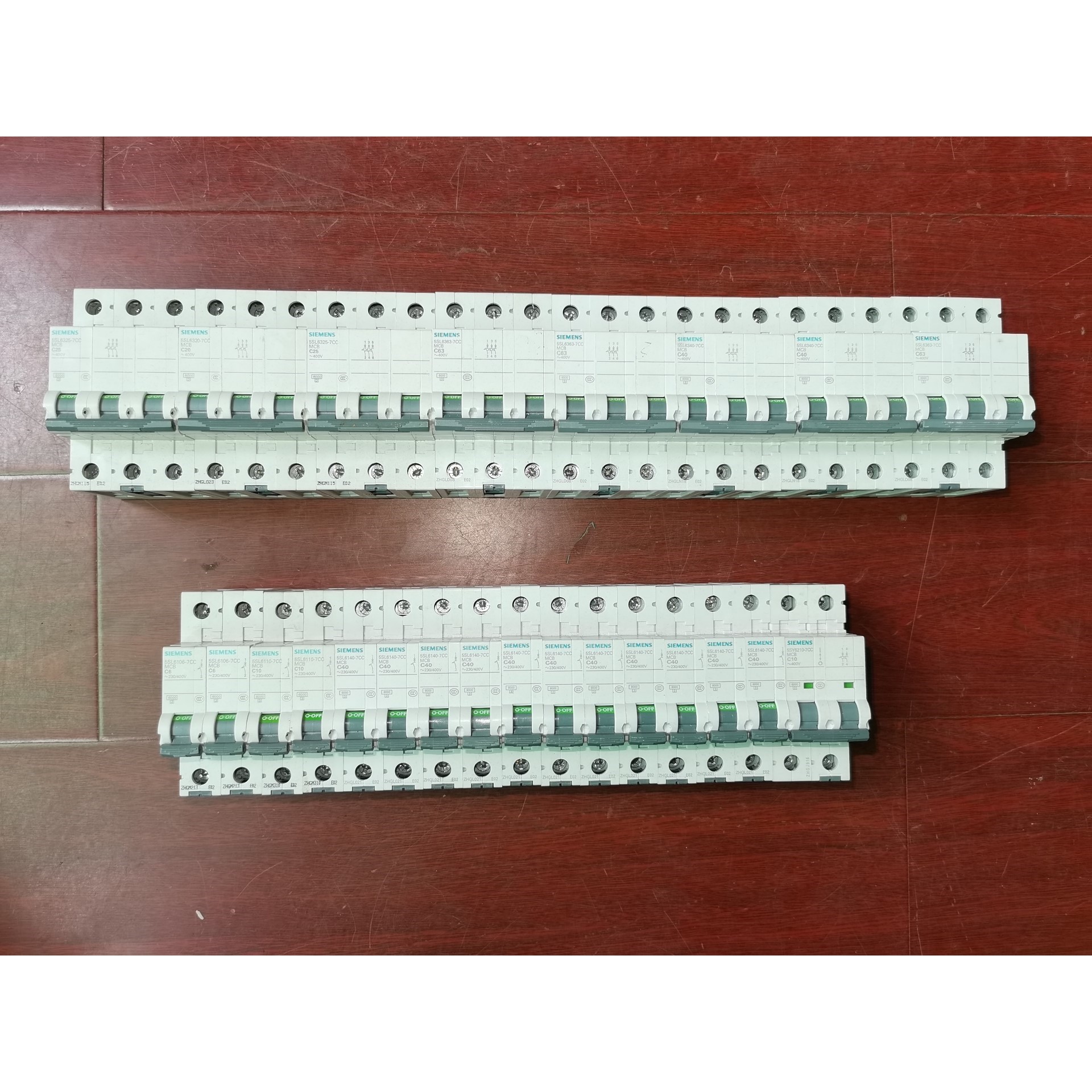 空开,1P:6A的2只,10A的2只,40A的11只,