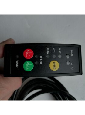 BANNER  LT3PI  激光位移传感器美国邦纳 成色非