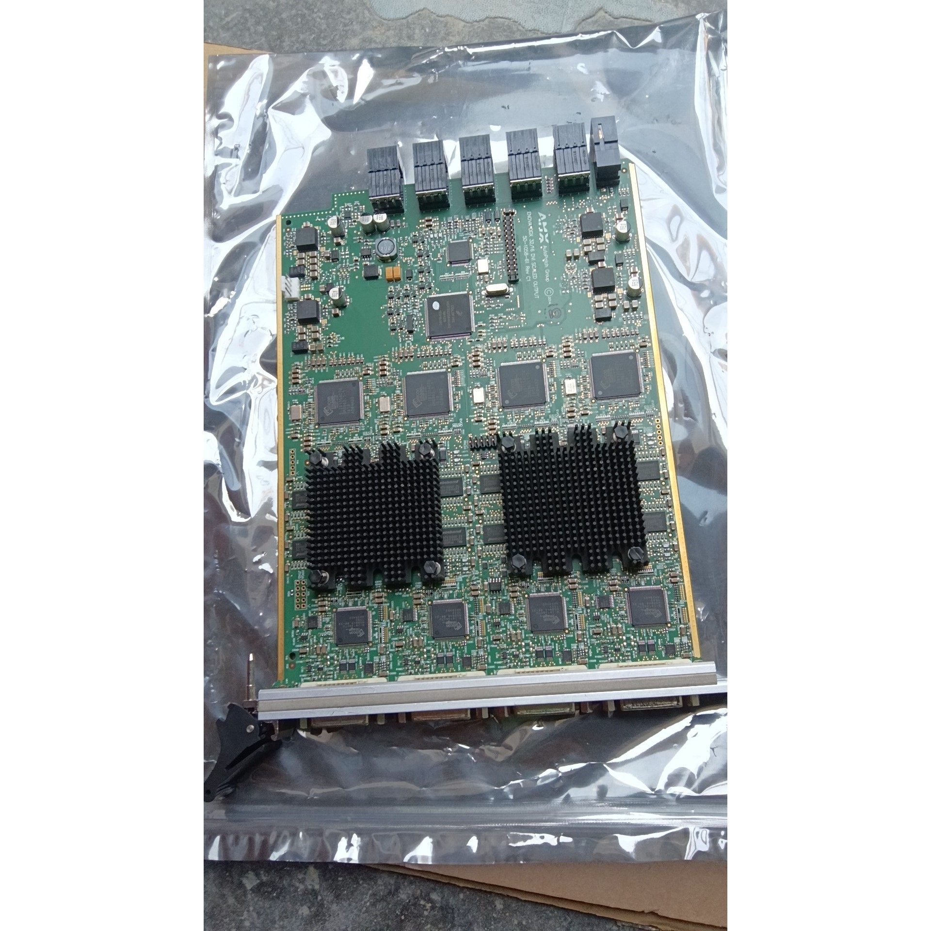 AMX  ENOVA DGX 32/16 DVI  SCAL