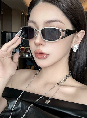 2025金属老钱风银黑色镂空豹墨镜