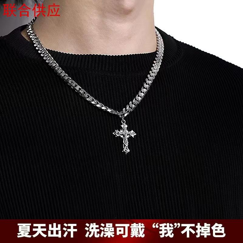 2025欧美古巴链十字架吊坠项链男潮ins嘻哈情侣钛钢锁骨链高街配