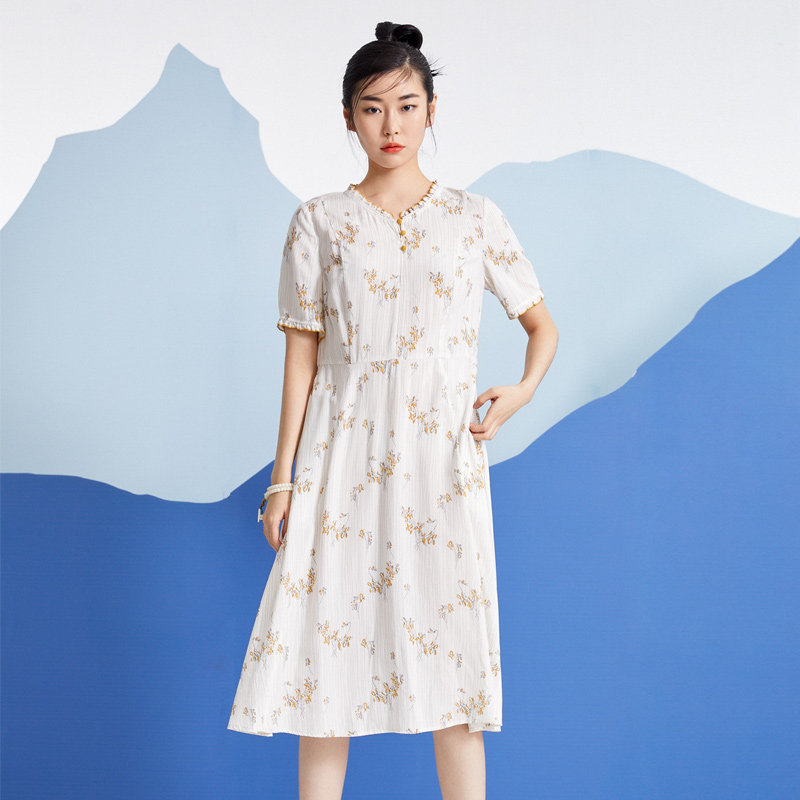 依伽依佳2021夏季新款连衣裙女时尚文艺收腰显瘦绣花长裙eyxl105