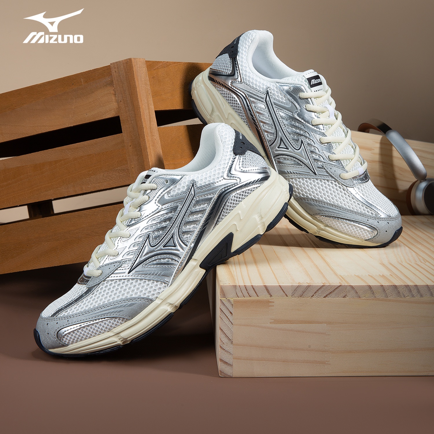 美津浓2025秋冬复古轻便跑步鞋男