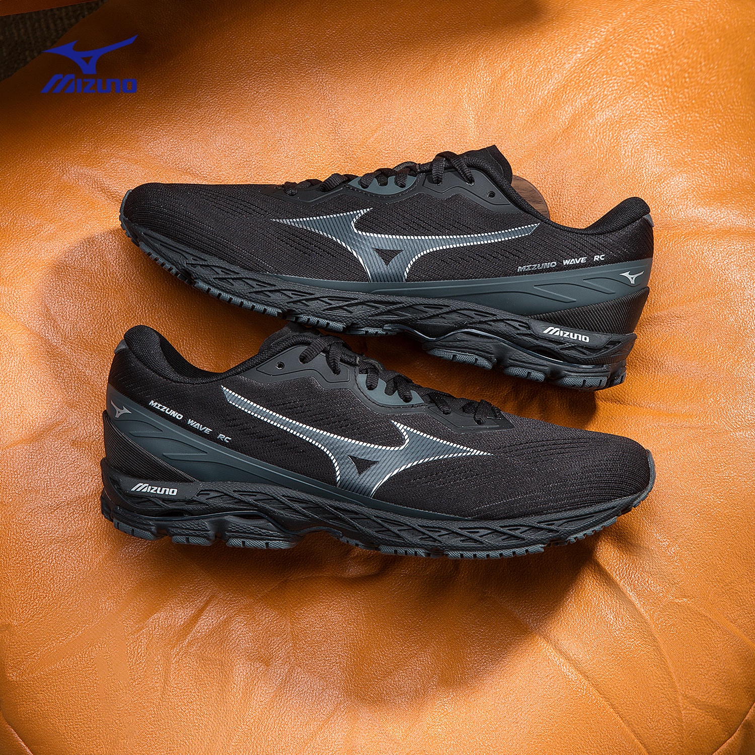 美津浓2025新款跑步鞋轻便透气男