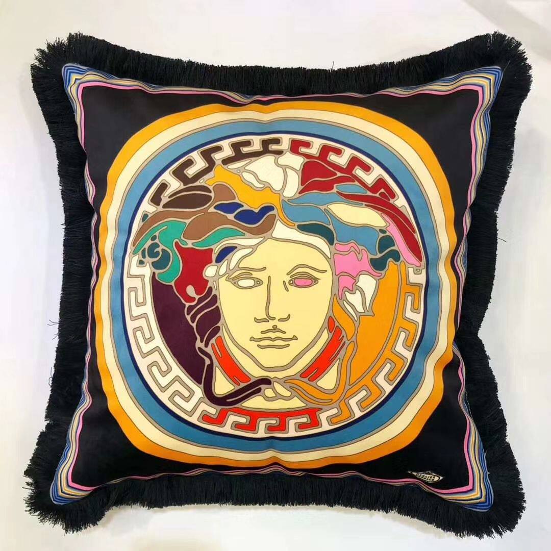 卡丽熙七彩人头抱枕范思哲靠垫进口天鹅绒设计师cavalli轻奢抱枕