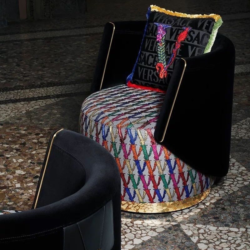 欧式奢华宫廷美杜莎天鹅绒高档单面印花沙发样板房装饰抱枕靠垫