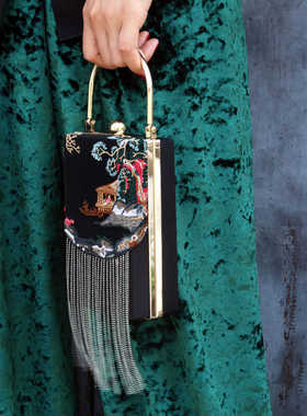 kk9_原创设计复古刺绣口金包百搭手提方包时尚单肩斜挎小包女包邮