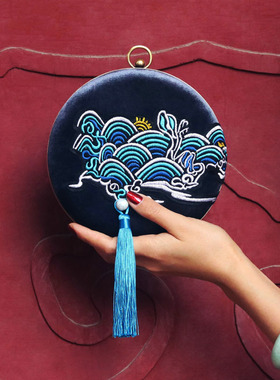 KK9_原创设计复古祥云刺绣单肩包古典手提包丝绒口金包晚宴女包邮