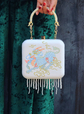 KK9_原创设计复古麒麟口金包单肩斜挎包国风手提包古典珍珠女包邮