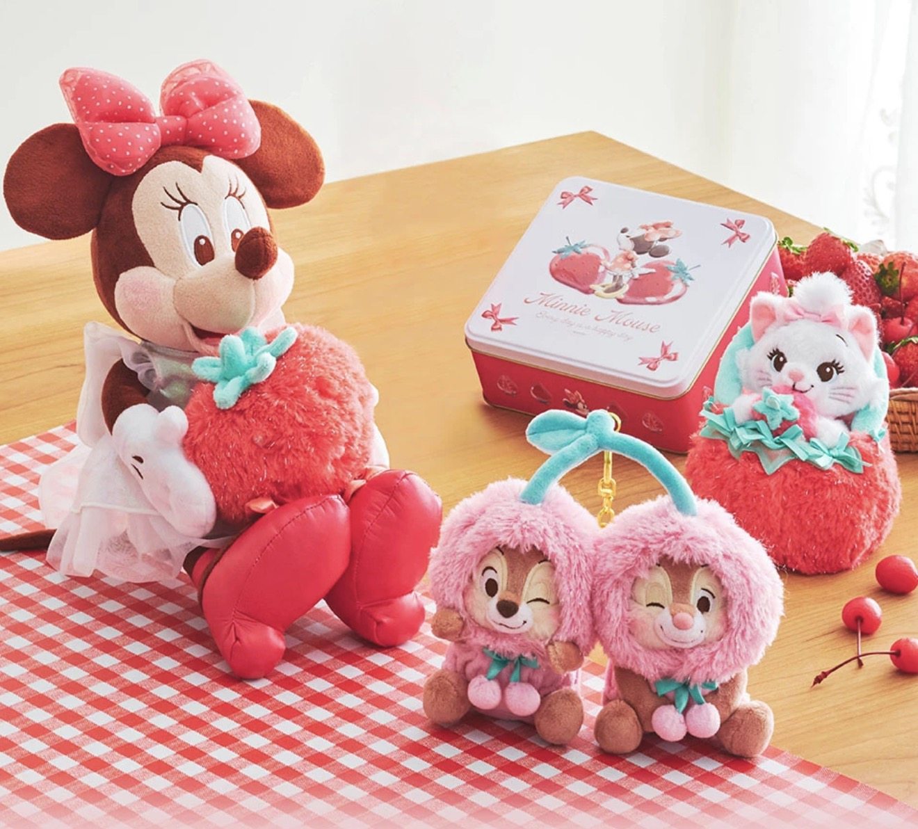 2.4带东京迪士尼store草莓米妮玛丽猫挂件史迪仔小金奇奇蒂蒂公仔,模玩/动漫/周边/娃圈三坑/桌游,动漫毛绒/抱枕/坐垫,淘宝优惠券,粉丝福利购,淘宝优惠卷
