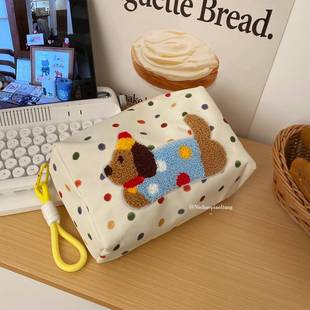 圆点小狗手化妆包大容量旅行商务旅行通勤便携式手机包化妆包女性