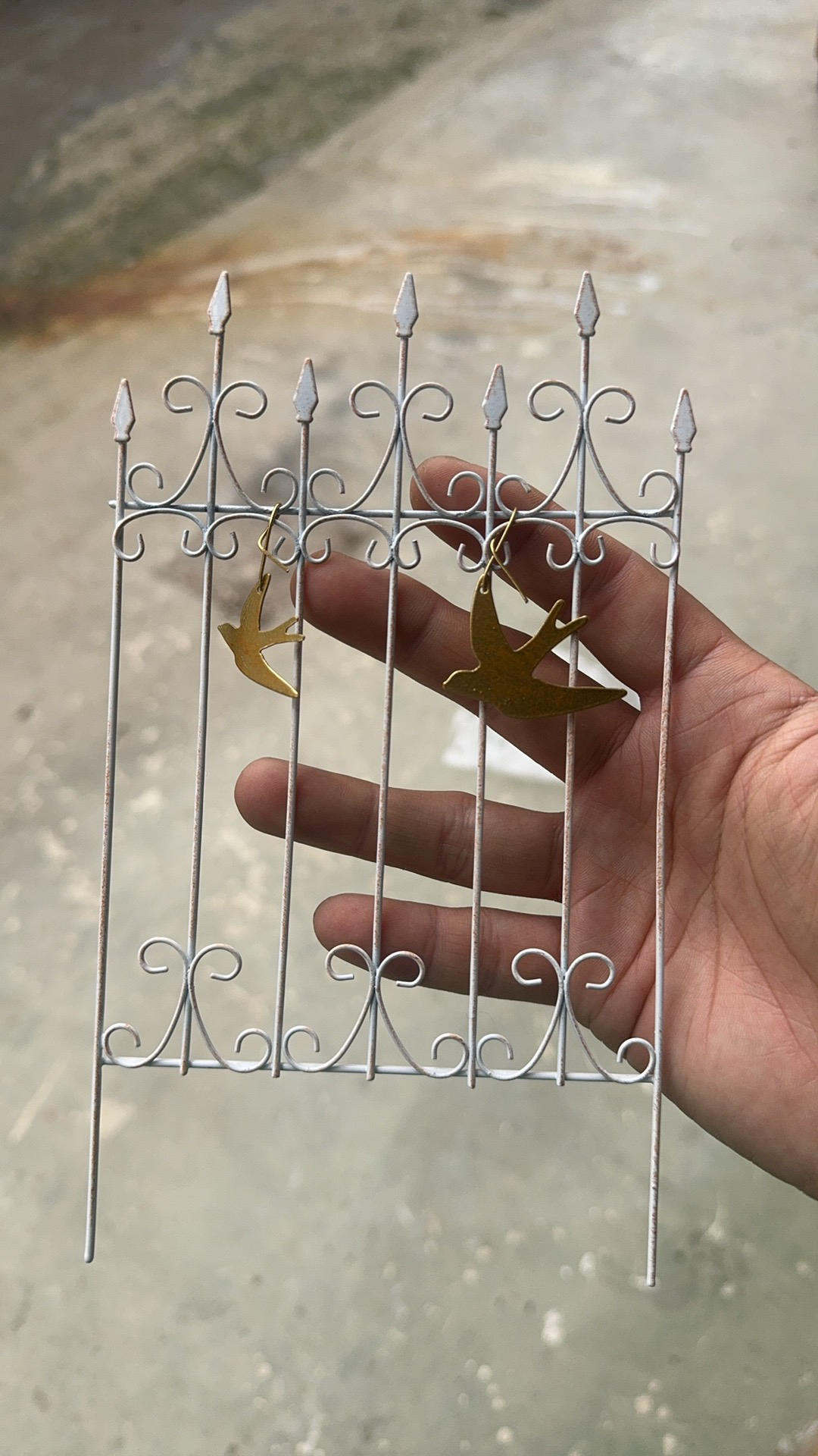 日系铁艺栅栏花插复古做旧花盆装饰杂货摆件ins外贸爬藤架牵引