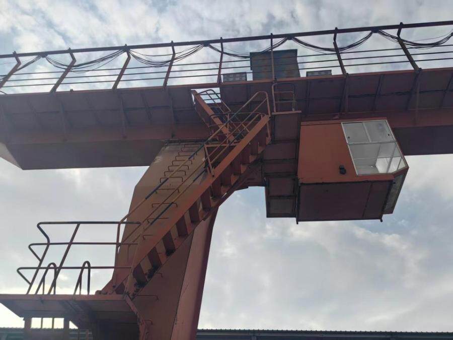 4月6日潍坊被执行人名下的20吨门式起重机一台网络拍卖公告