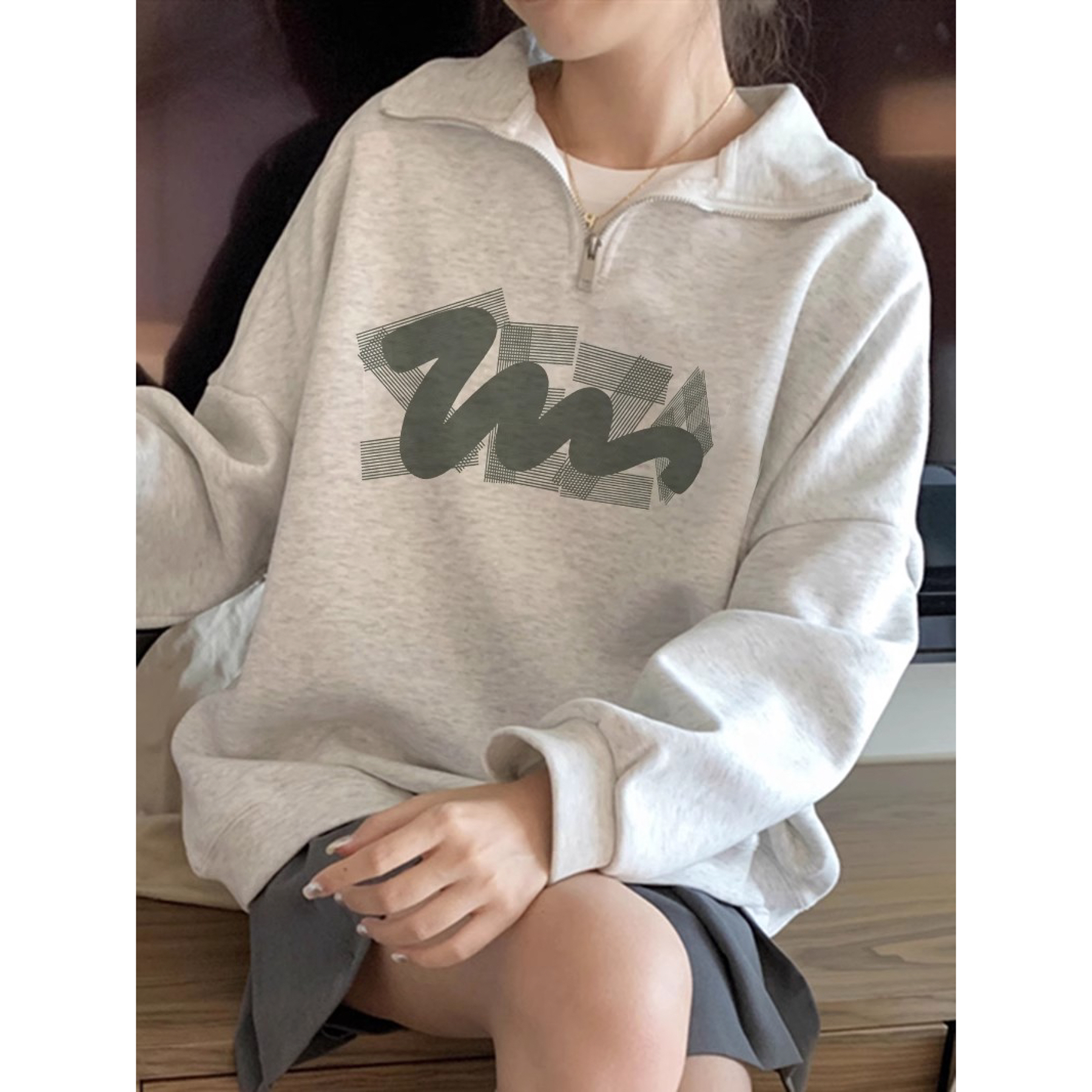 半拉链polo领正肩薄卫衣加绒外套