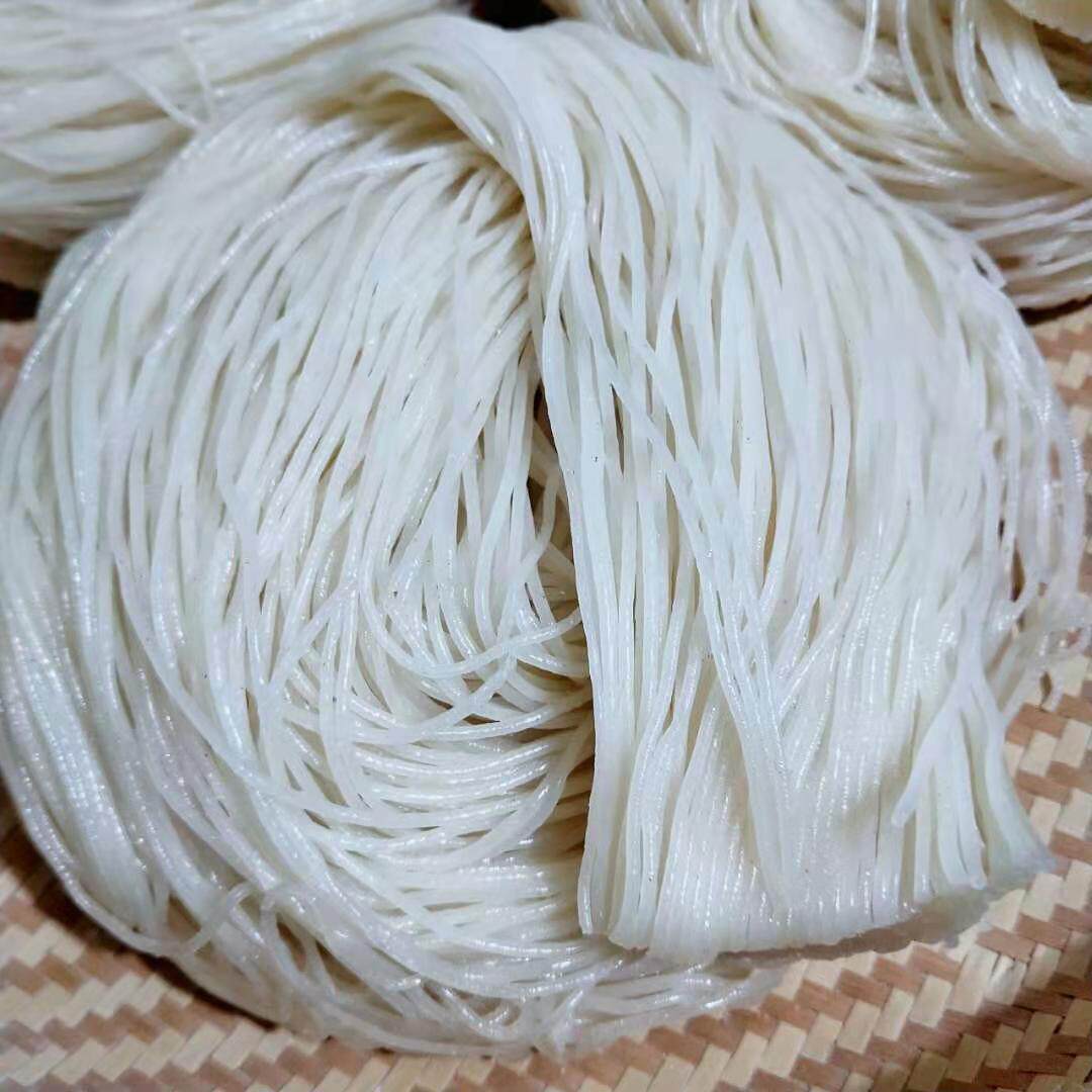 云南昭通半干过桥米线传统制作早餐速食用1300克包邮送水酸菜一斤