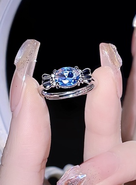 然后我们跳舞了精致可爱蝴蝶戒指