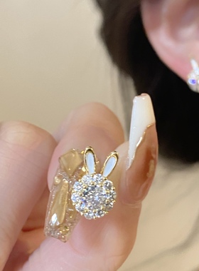 然后我们跳舞了轻奢小众锆石耳钉