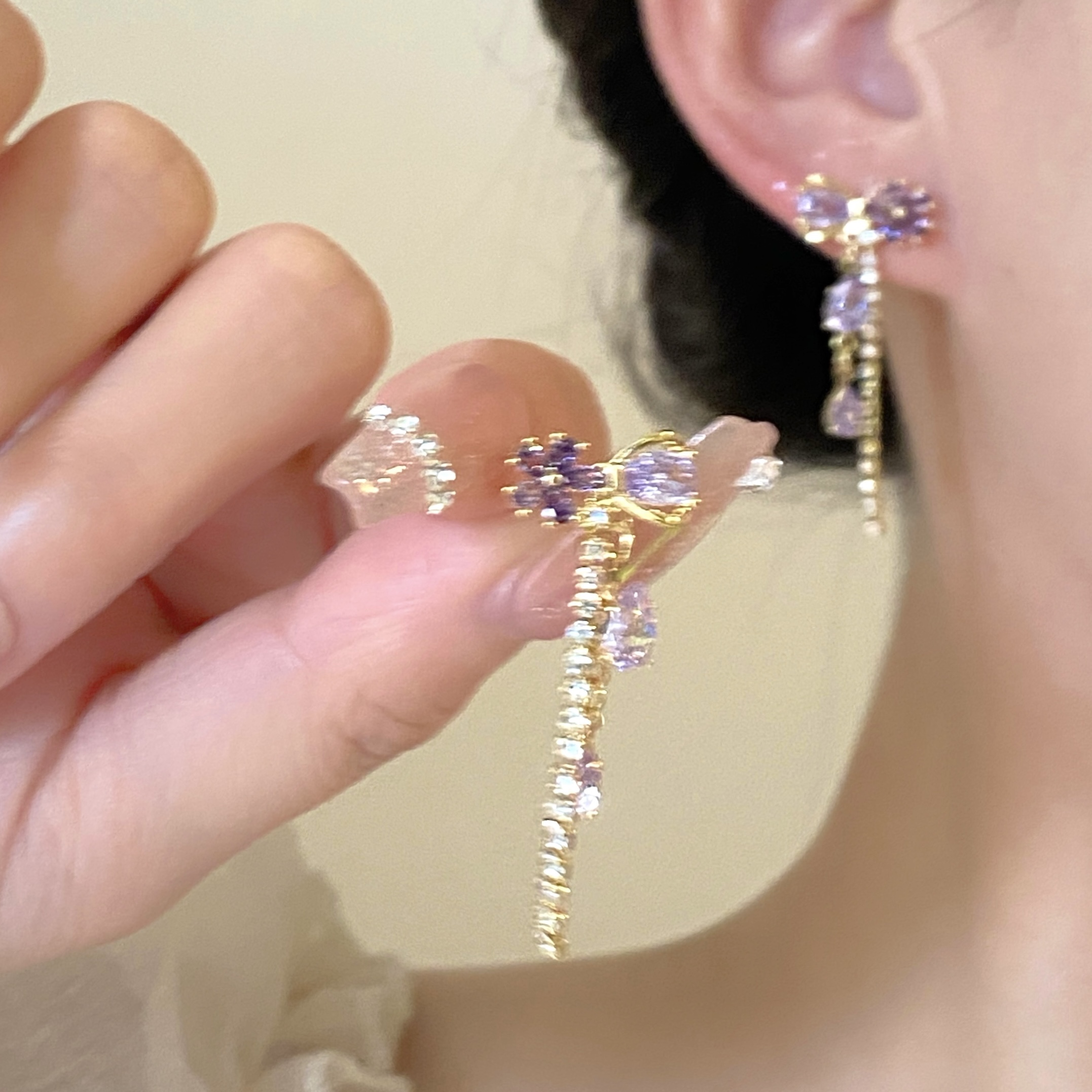 然后我们跳舞了浪漫紫色气质耳钉