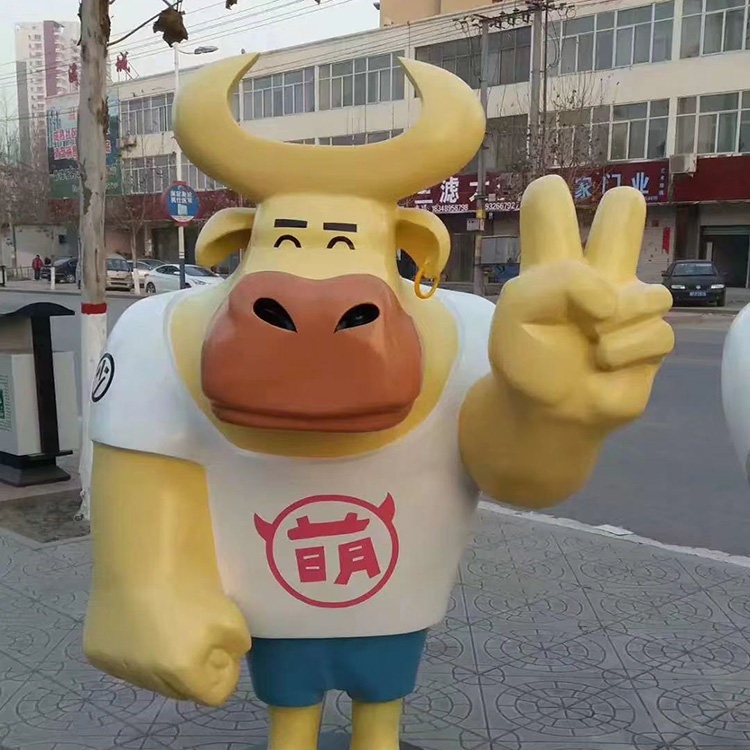 园林摆件牛肉拉面门口装饰品雕像卡通萌牛玻璃钢雕塑工艺户外迎宾