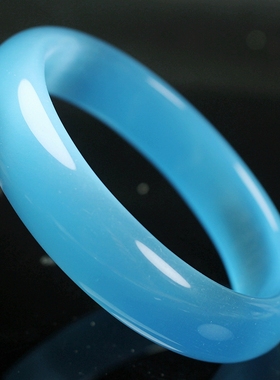 湖蓝色猫眼石手镯百搭靓丽