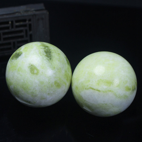 天然玉石手球蓝田玉手球