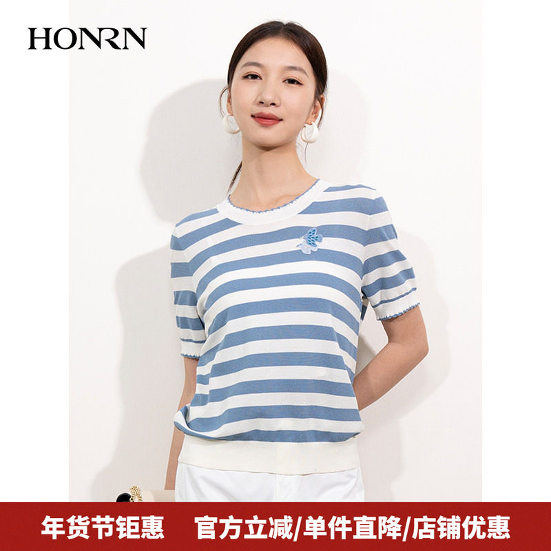 HONRN/红人蓝白色薄款条纹短袖圆领针织衫上衣女夏季HI22OM116