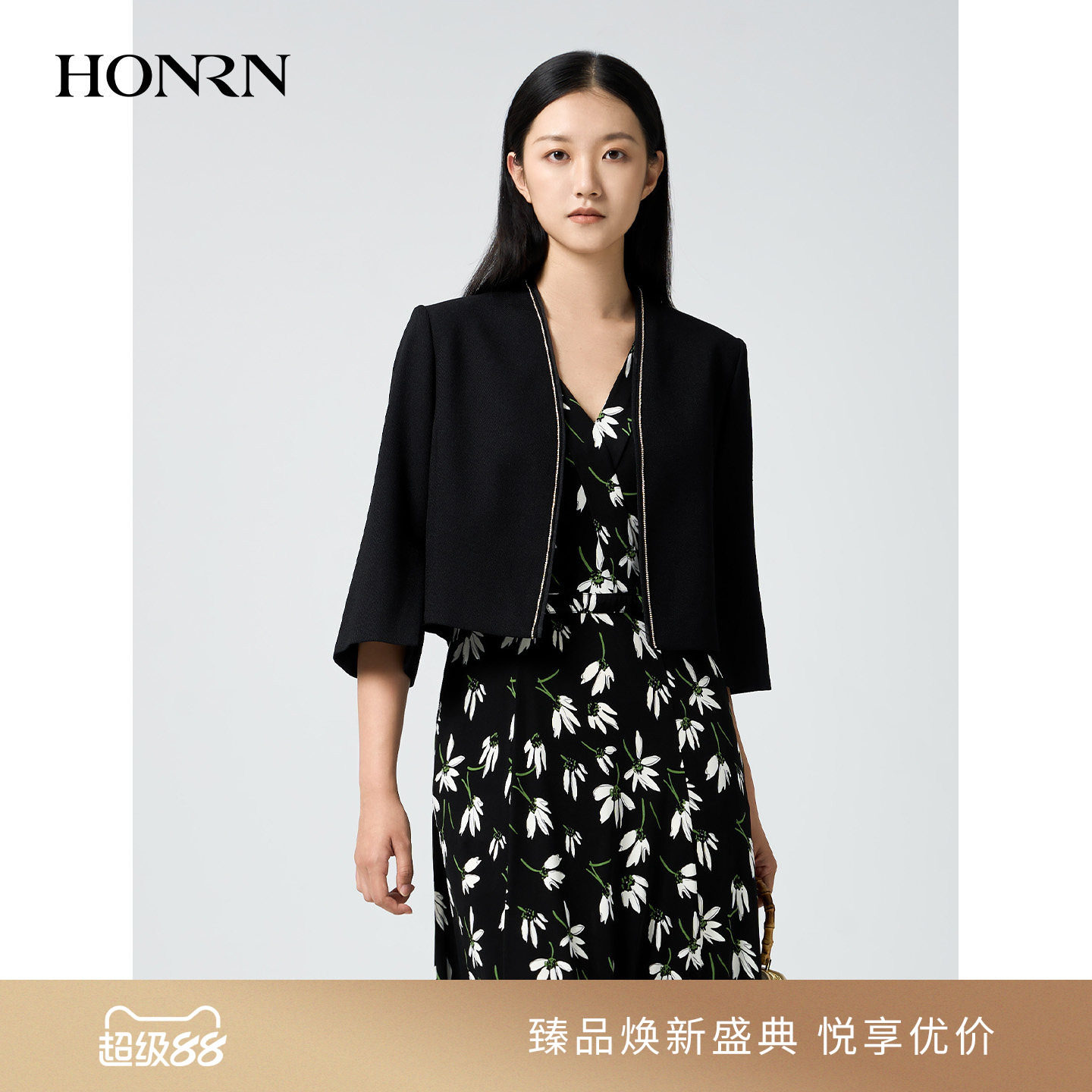 红人轻熟优雅黑色袖口开叉短外套图片