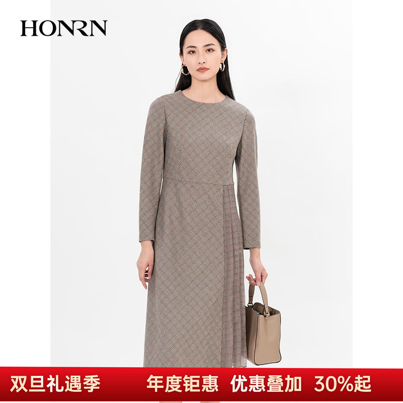 HONRN/红人收腰a字连衣裙