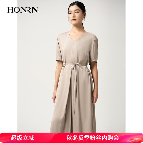 红人优雅桑蚕丝V领收腰连衣裙