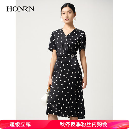 红人夏季桑蚕丝波点V领连衣裙