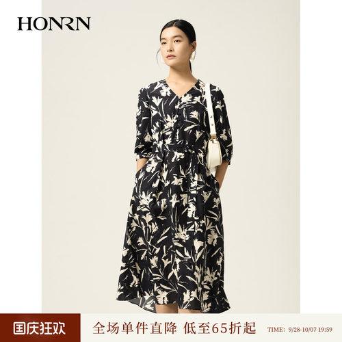 红人V领收腰印花裙，丝棉透气