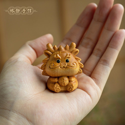 崖柏木雕十二生肖龙文玩手把件鼠牛虎兔蛇马羊猴鸡狗猪桌摆件礼物