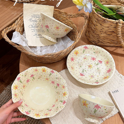 奶油风百合粗陶手感陶瓷碗高颜值高脚碗家用餐具盘子中式复古碗