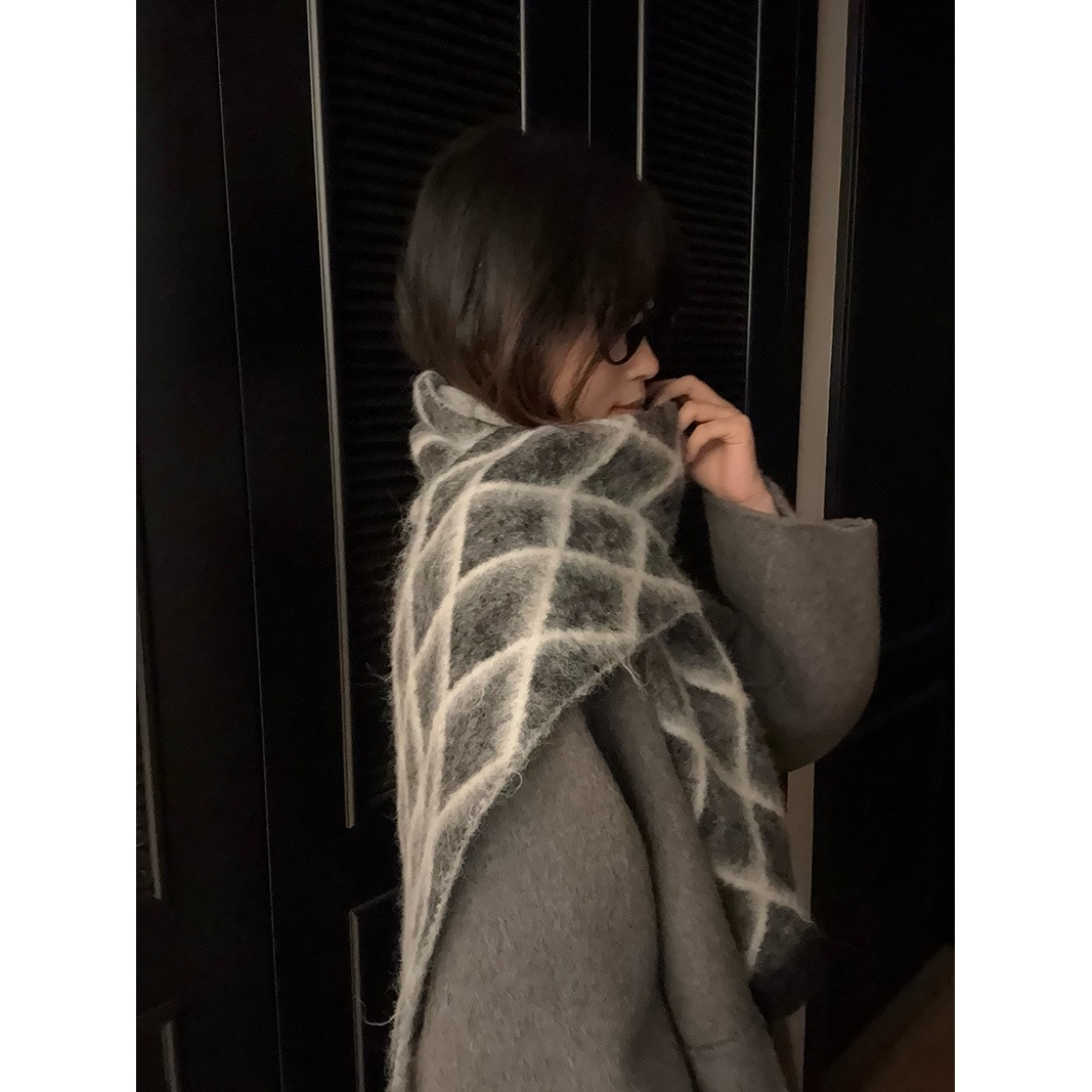 小众设计师立体菱形格子羊毛围巾女冬新年礼物红色氛围感围脖SD89