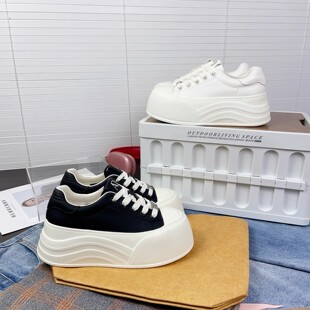 女2026春季 松糕鞋 新款 时尚 小个子6cm轻便厚底小白鞋 真皮休闲板鞋