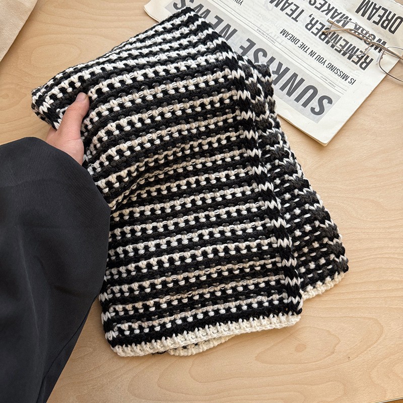 蘑糯糯网红同款围巾黑白双面波浪线25新款秋冬条纹小香风针织SD51