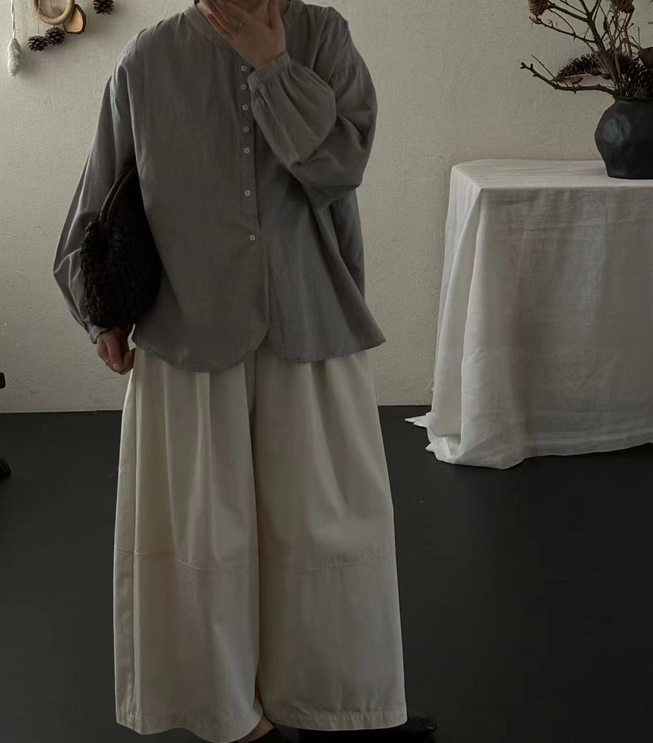 2026秋季新款日系文艺复古宽松显瘦百搭圆领棉麻休闲衬衫女