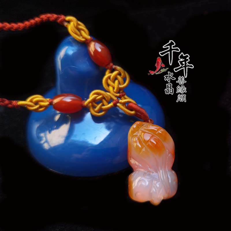红玛瑙招财貔貅翘色吊坠
